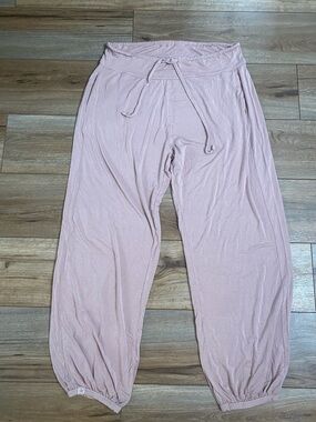 Barefoot Dreams blush pink lounge jogger pants